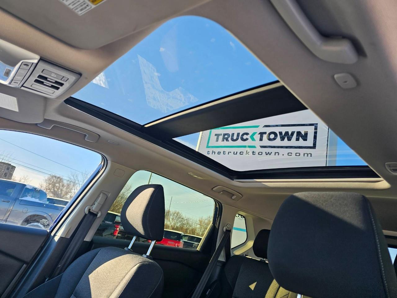 2024 Nissan Rogue SV Moonroof 4dr All-Wheel Drive Sport Utility Photo