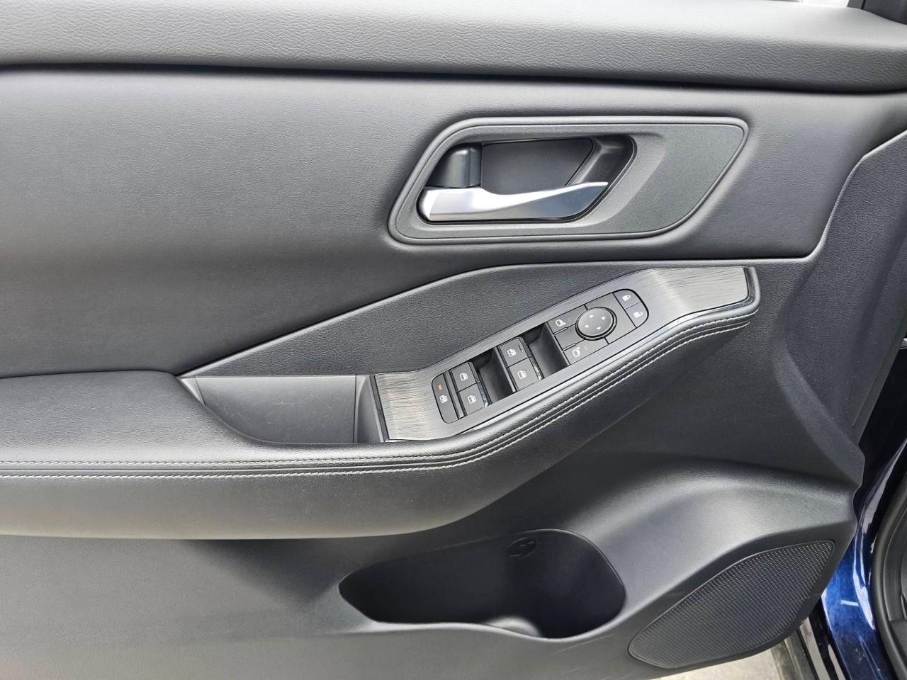 2024 Nissan Rogue SV Moonroof 4dr All-Wheel Drive Sport Utility Photo