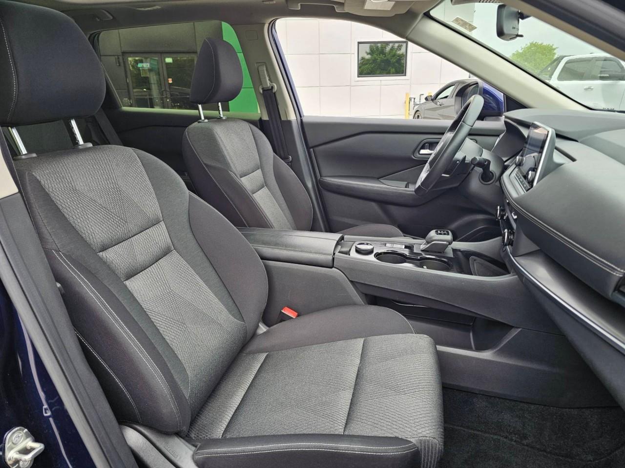 2024 Nissan Rogue SV Moonroof 4dr All-Wheel Drive Sport Utility Photo