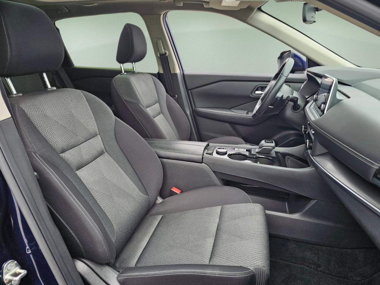 2024 Nissan Rogue SV Moonroof 4dr All-Wheel Drive Sport Utility Photo
