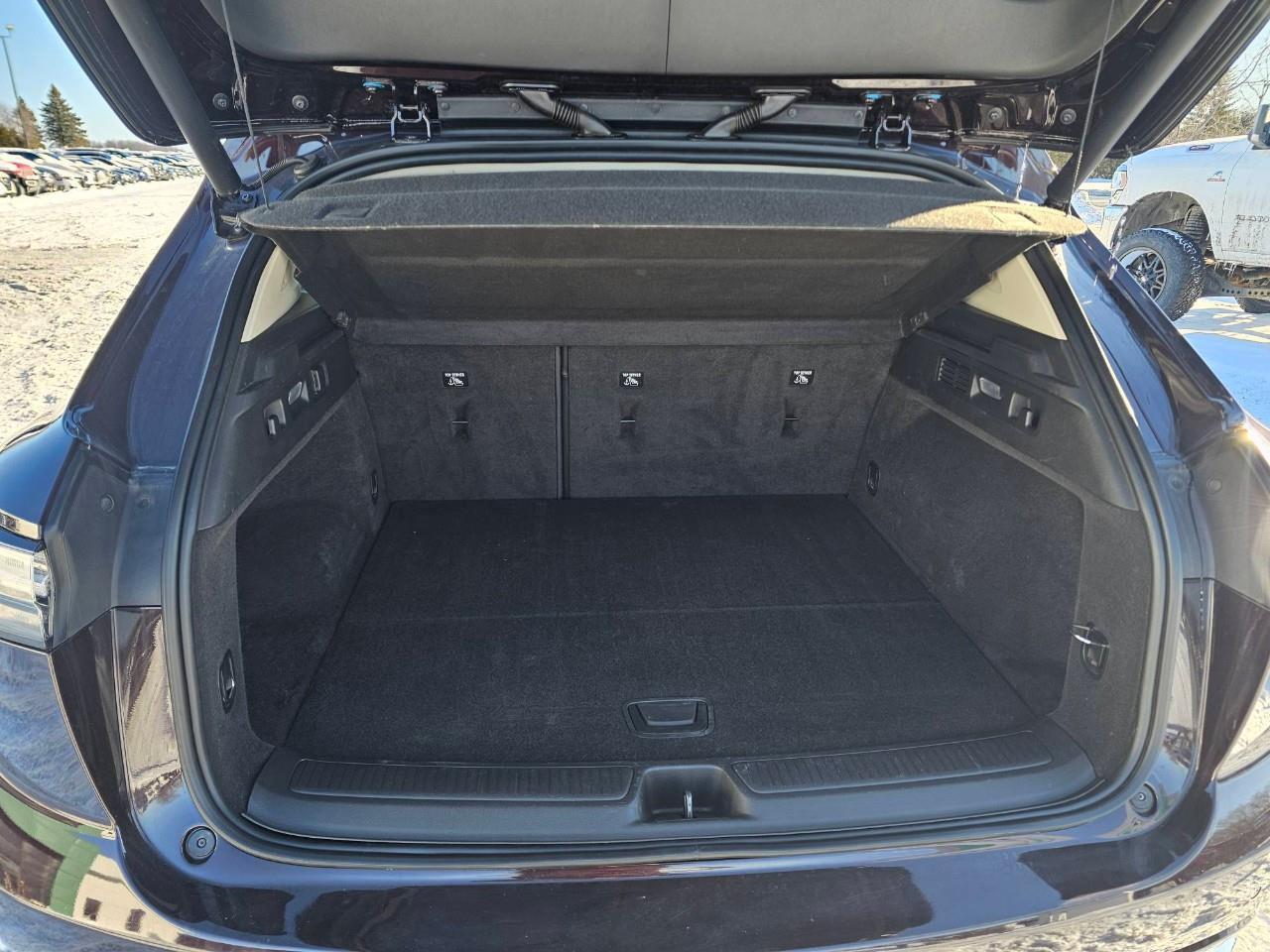 2022 Buick Envision Avenir All-Wheel Drive Photo