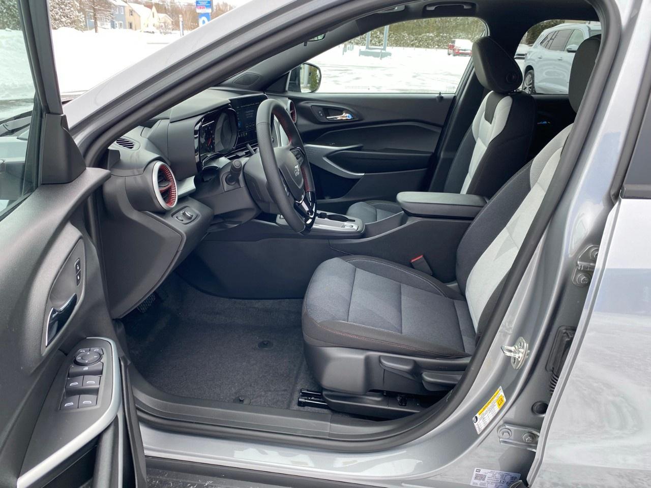 2026 Chevrolet Trax FWD 4dr 1RS Photo