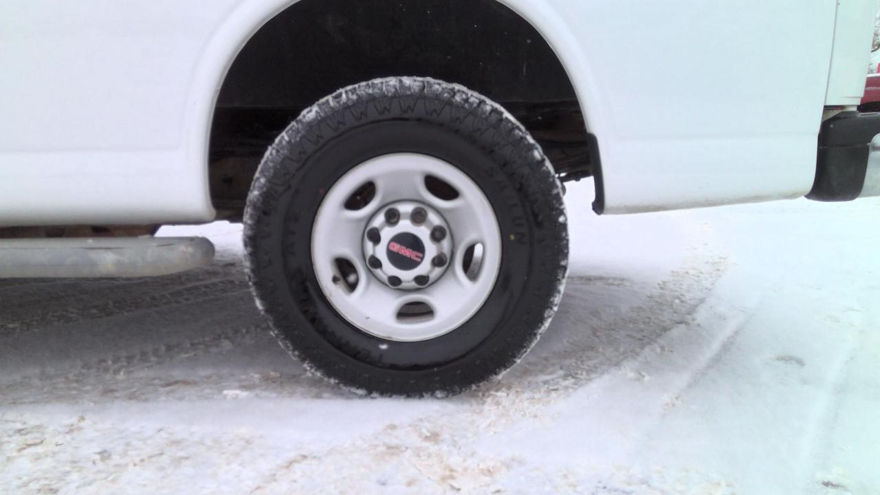 2019 GMC Savana 2500 Work Van Rear-Wheel Drive Cargo Van Photo