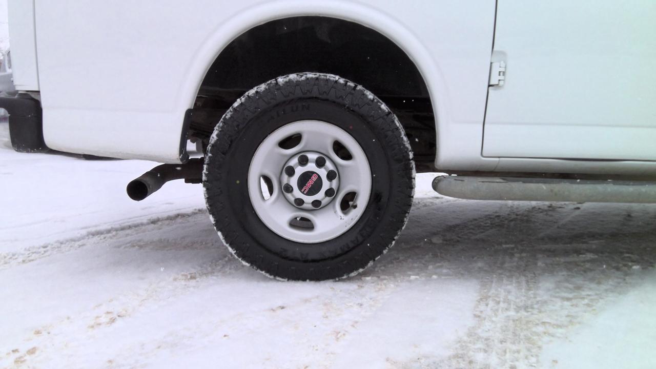 2019 GMC Savana 2500 Work Van Rear-Wheel Drive Cargo Van Photo