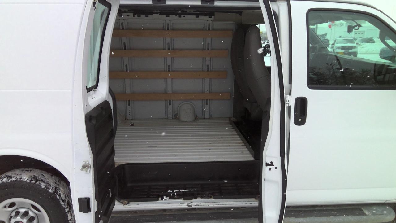 2019 GMC Savana 2500 Work Van Rear-Wheel Drive Cargo Van Photo