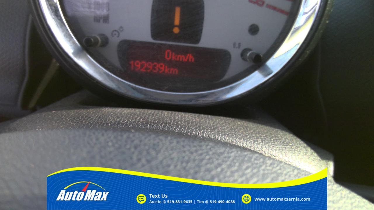 2011 MINI Cooper Countryman Base 4dr Front-Wheel Drive Sports Activity Vehicle Photo