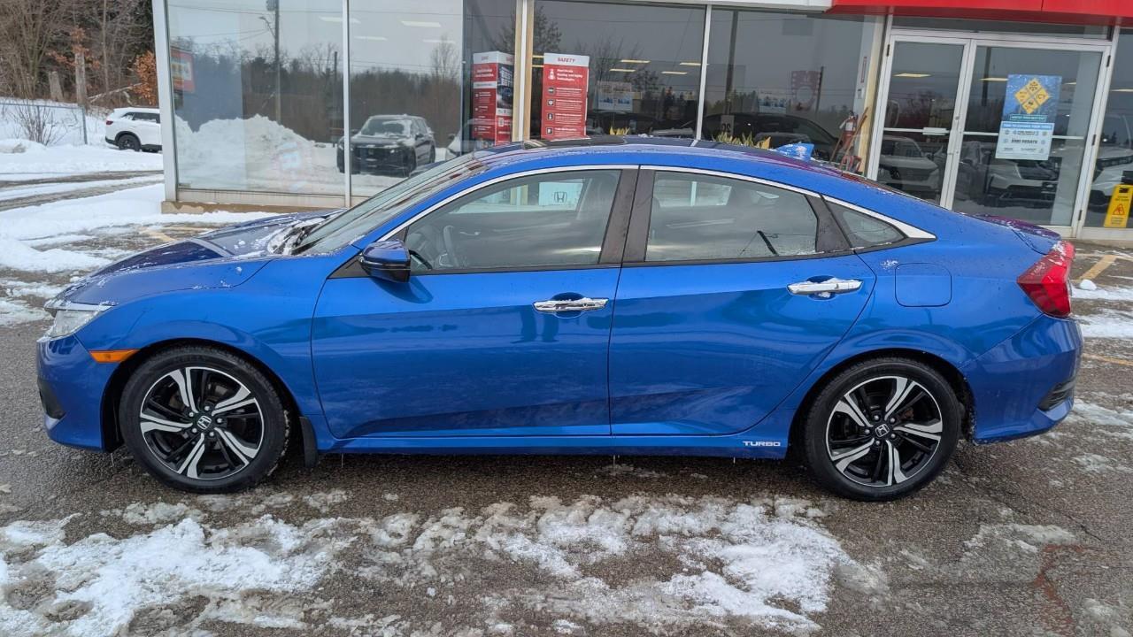 2016 Honda Civic Touring (CVT) 4dr Sedan Photo