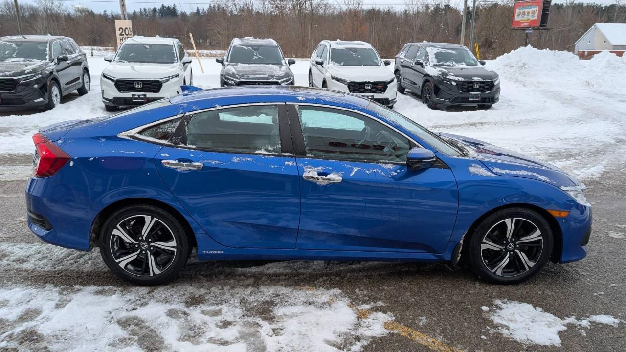 2016 Honda Civic Touring (CVT) 4dr Sedan Photo