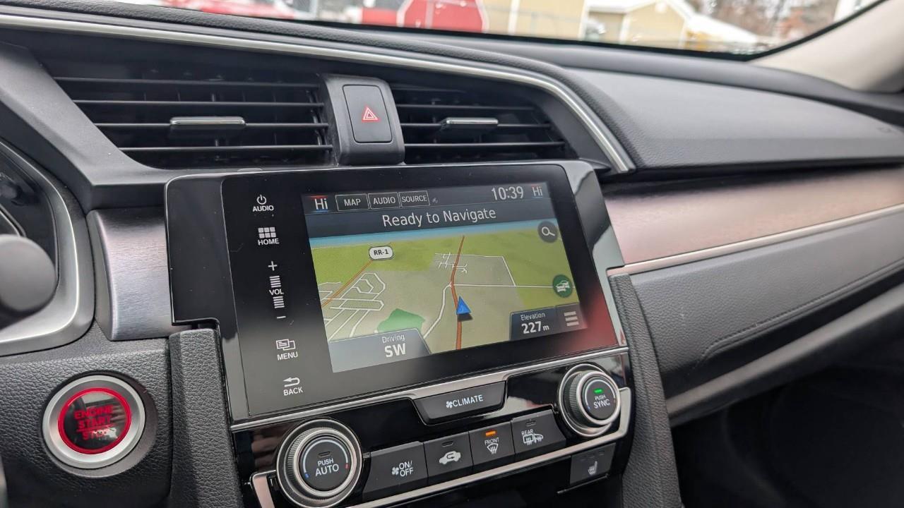 2016 Honda Civic Touring (CVT) 4dr Sedan Photo