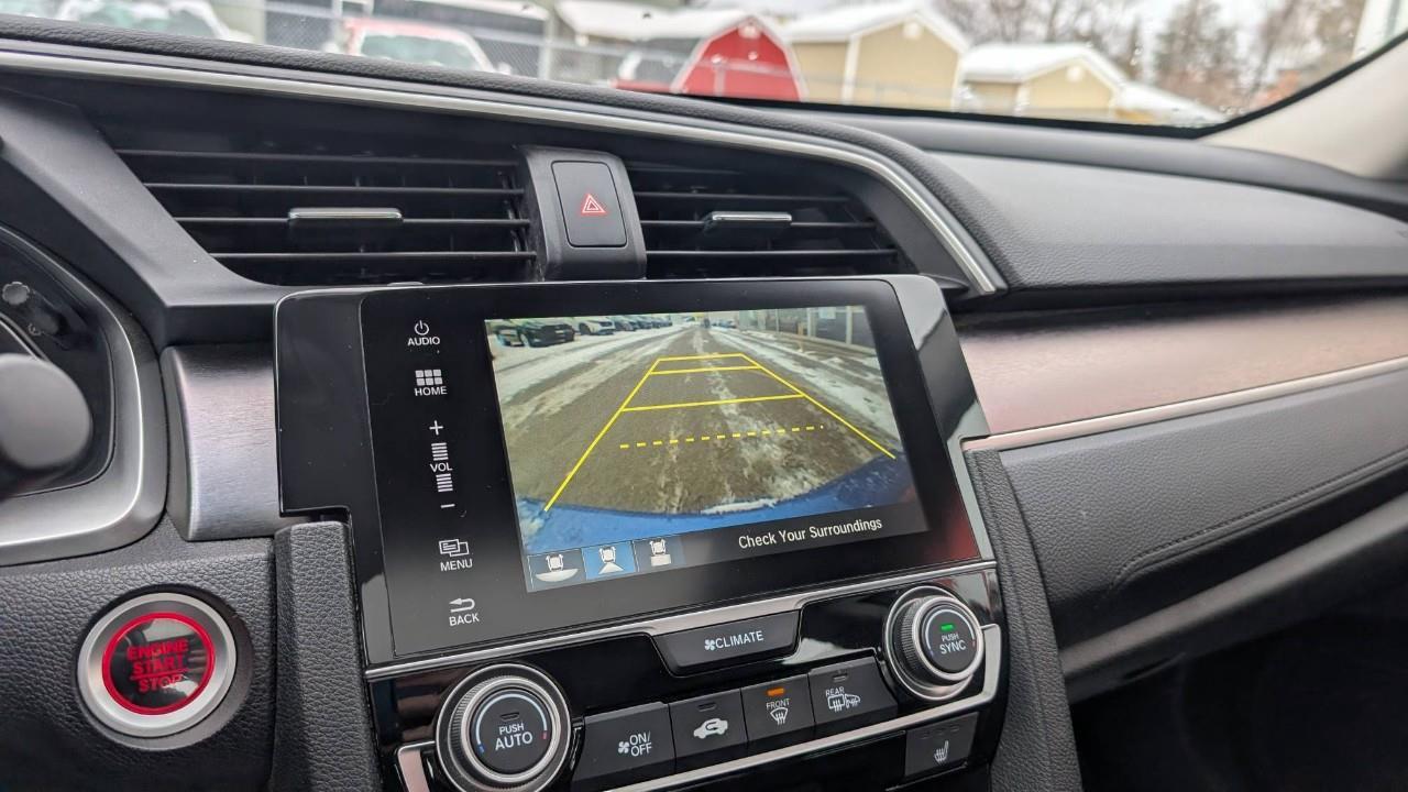 2016 Honda Civic Touring (CVT) 4dr Sedan Photo