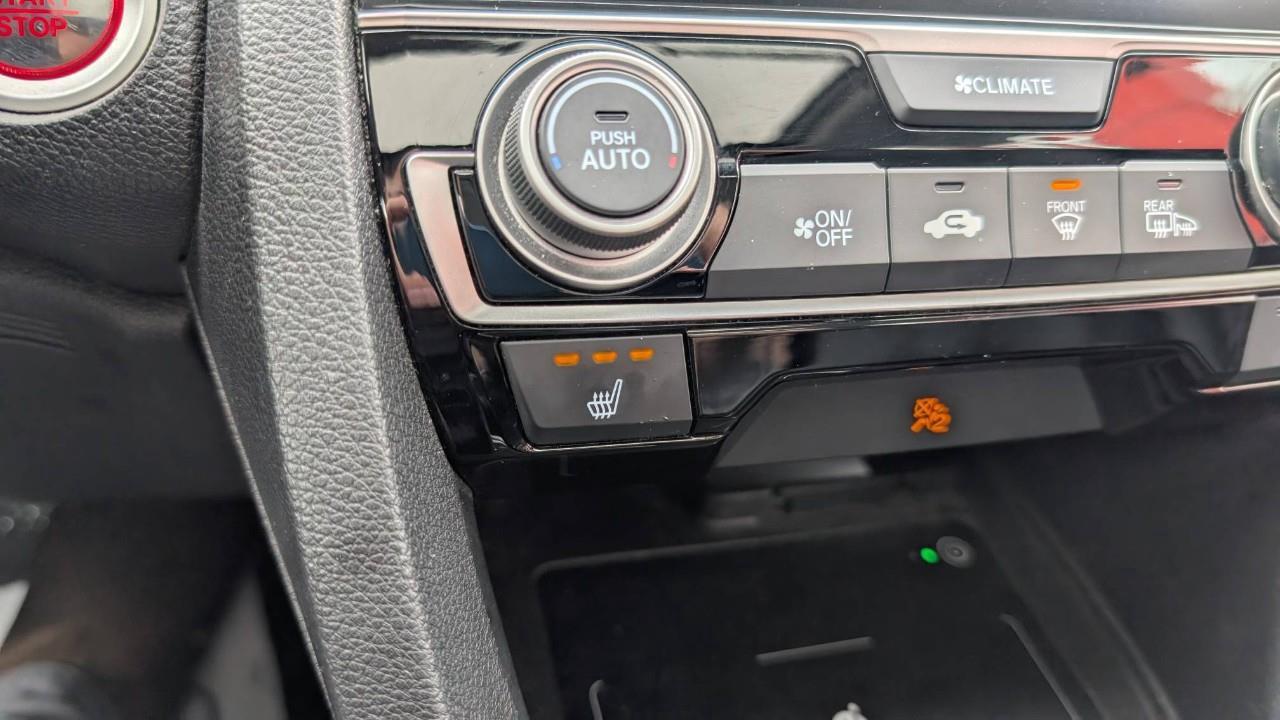 2016 Honda Civic Touring (CVT) 4dr Sedan Photo