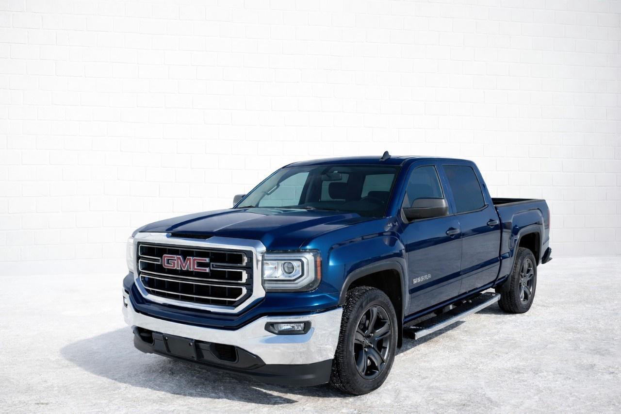 2018 GMC Sierra 1500 4WD Crew Cab Short Box Photo