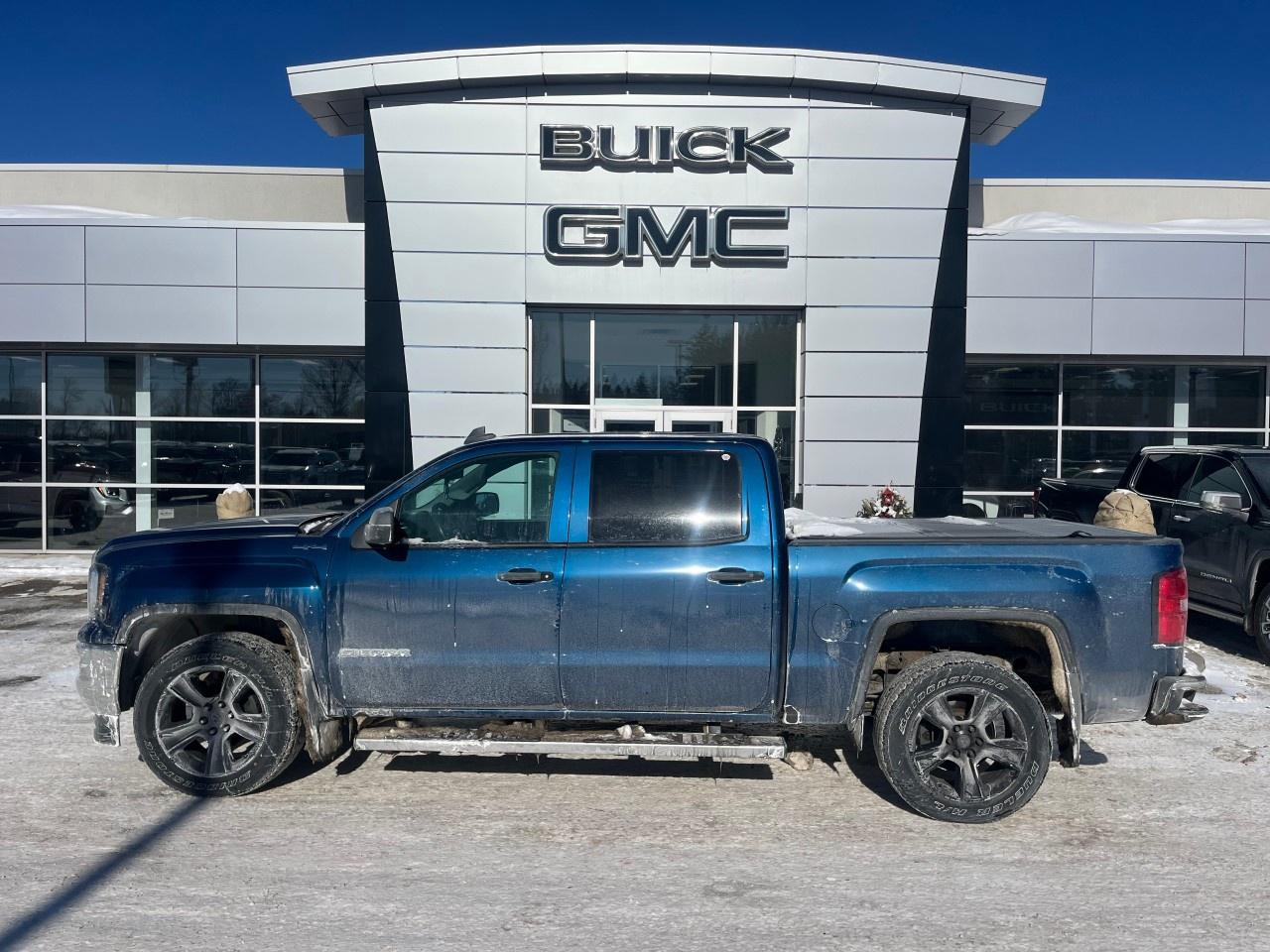 2018 GMC Sierra 1500 4WD Crew Cab Short Box Photo