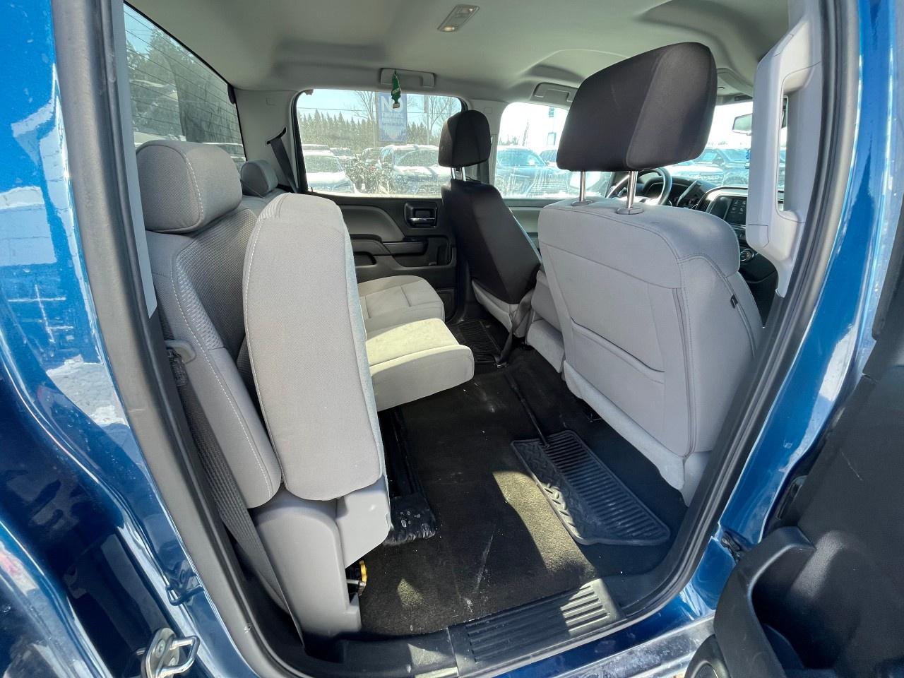 2018 GMC Sierra 1500 4WD Crew Cab Short Box Photo