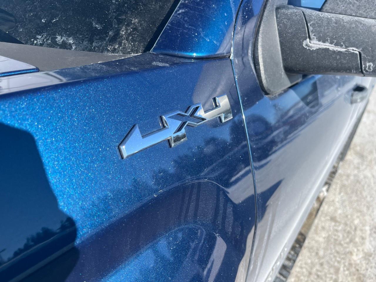 2018 GMC Sierra 1500 4WD Crew Cab Short Box Photo