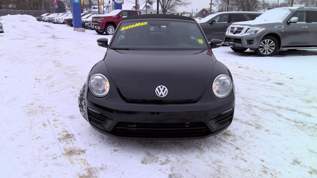 2018 Volkswagen Beetle 2.0 TSI Trendline 2dr Convertible Photo