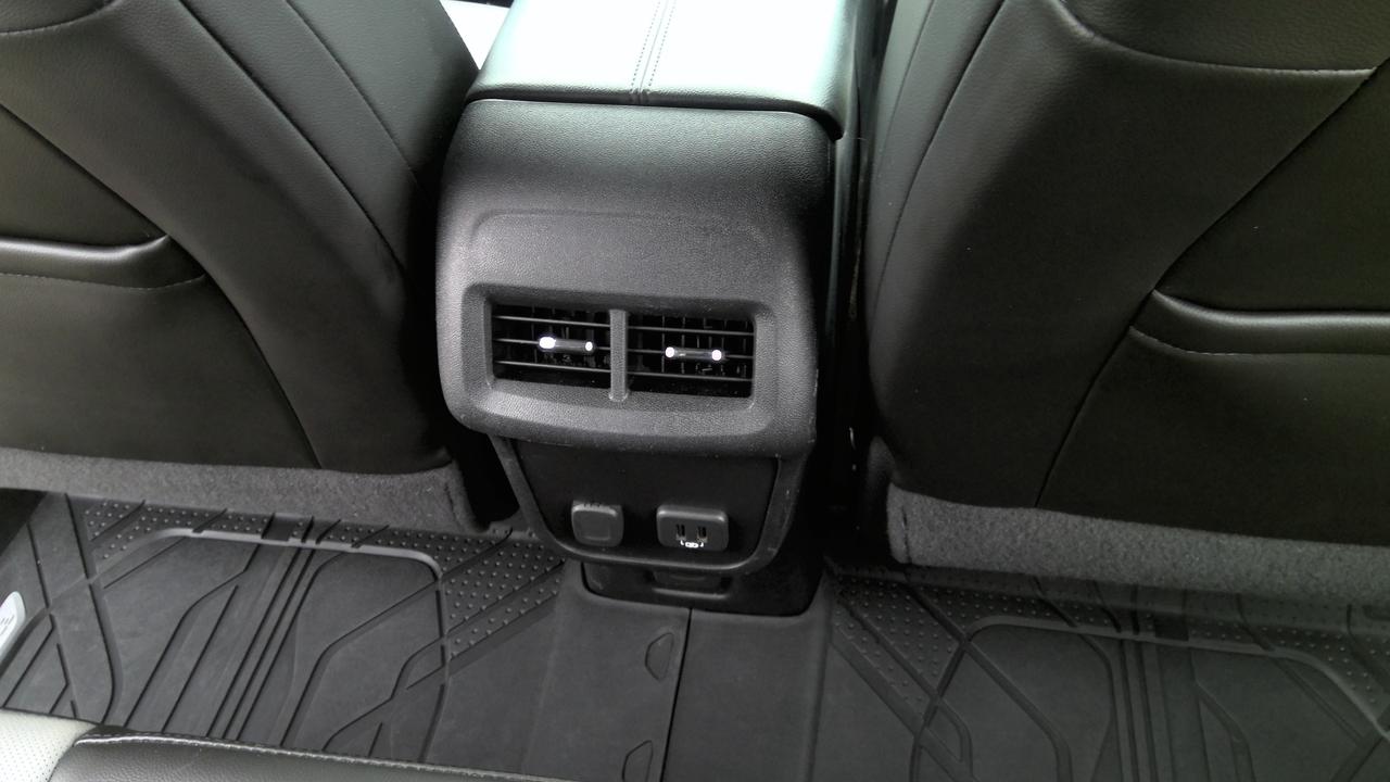 2018 Chevrolet Equinox Premier Front-Wheel Drive Photo