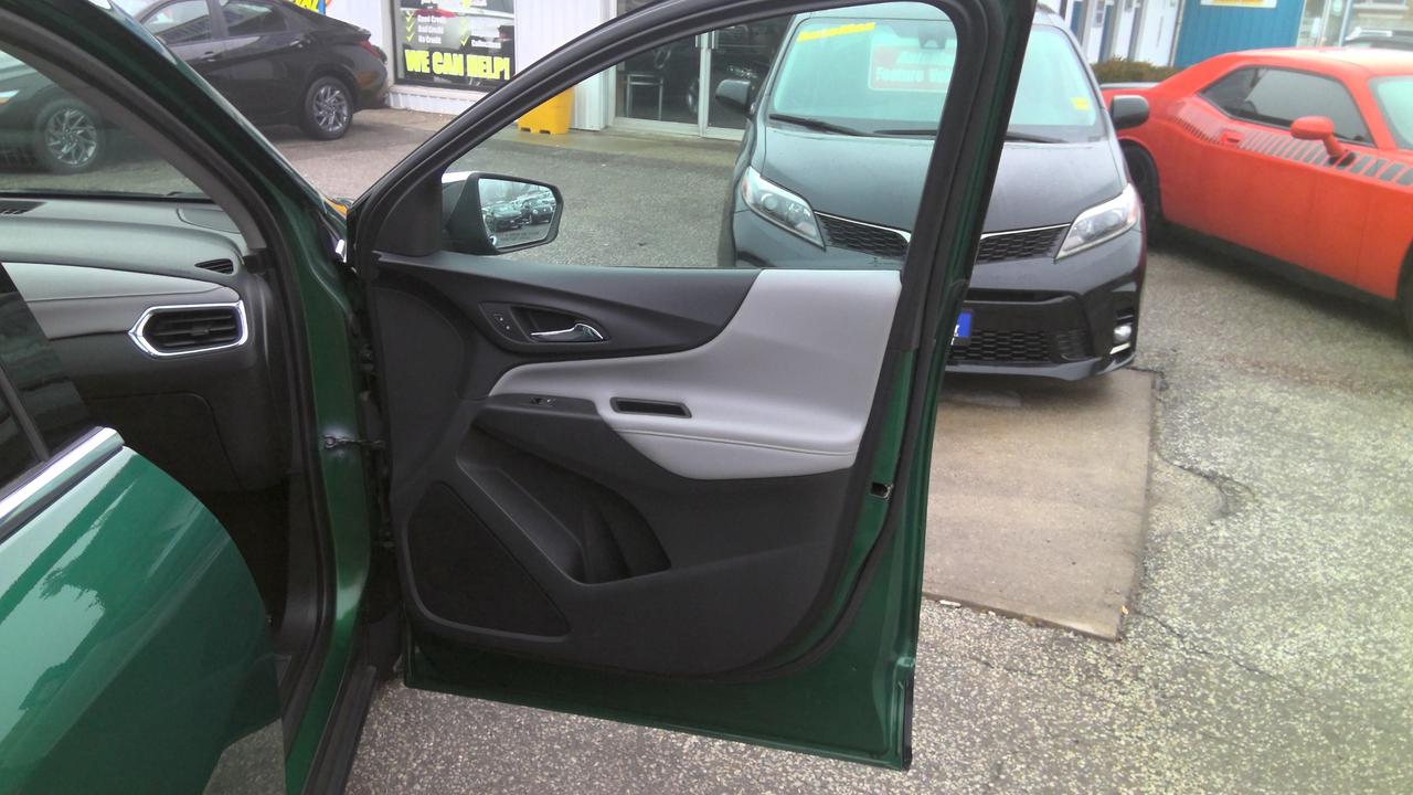 2018 Chevrolet Equinox Premier Front-Wheel Drive Photo