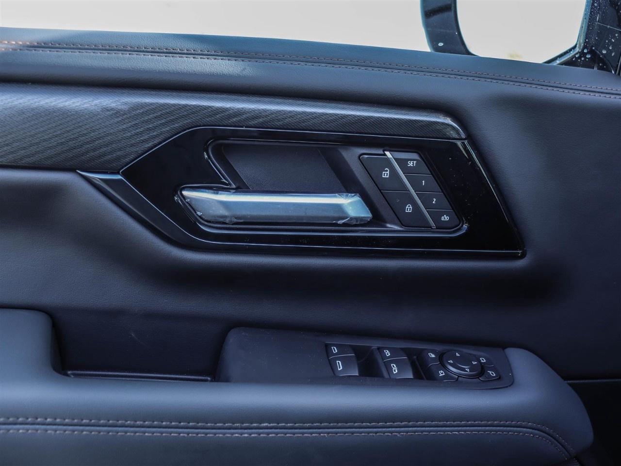 2026 GMC Yukon 4WD 4dr AT4 Photo