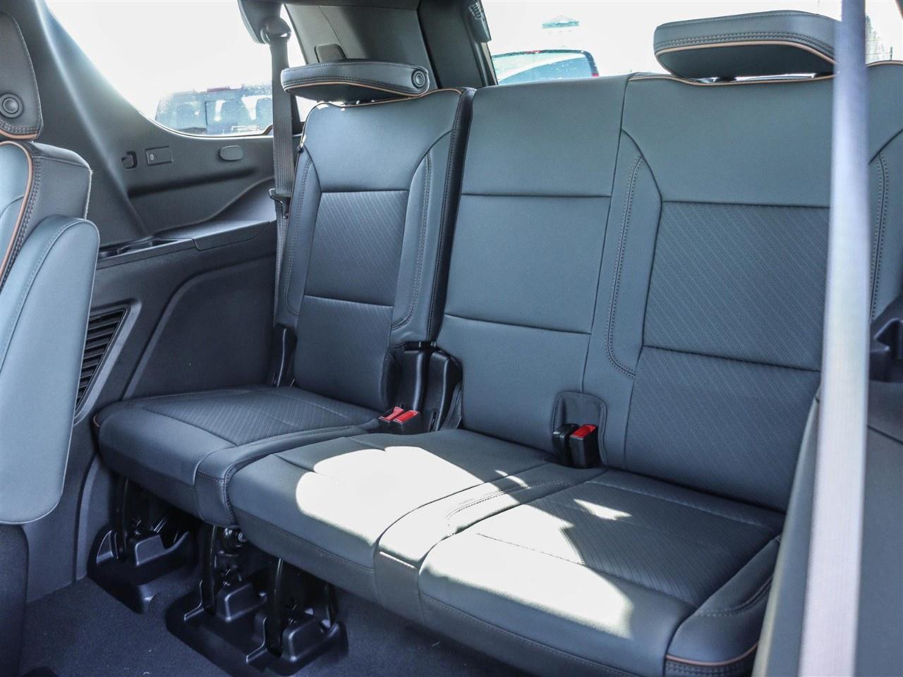 2026 GMC Yukon 4WD 4dr AT4 Photo