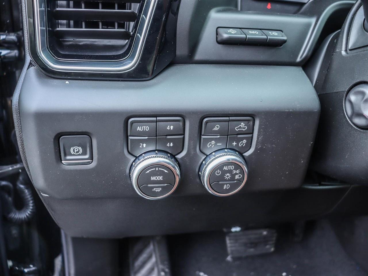 2026 GMC Sierra 1500 Crew Cab Short Box 4-Wheel Drive Denali Ultimate Photo