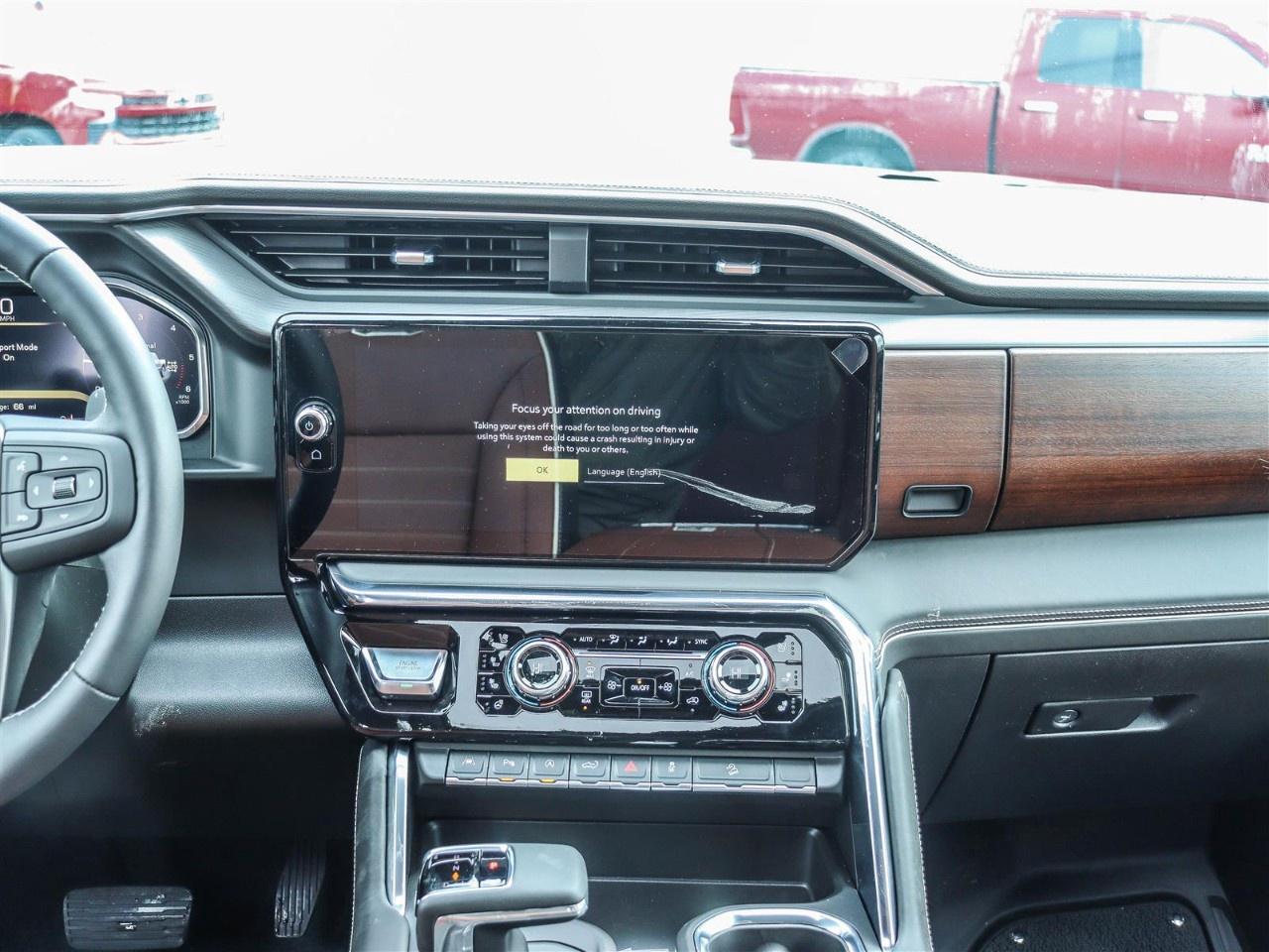 2026 GMC Sierra 1500 Crew Cab Short Box 4-Wheel Drive Denali Ultimate Photo