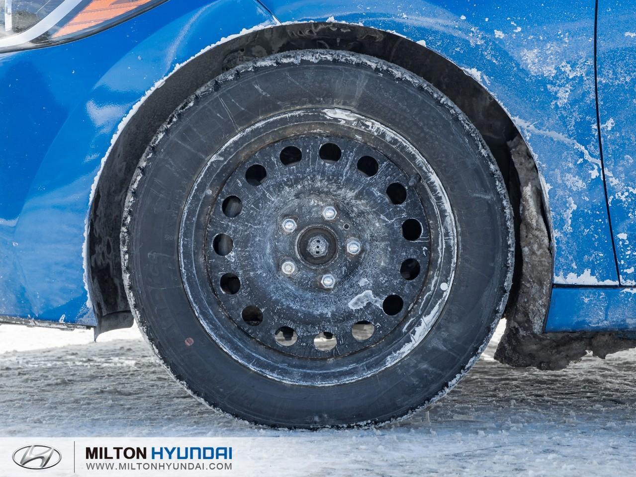 2017 Hyundai Elantra GLS (A6) 4dr Sedan Photo