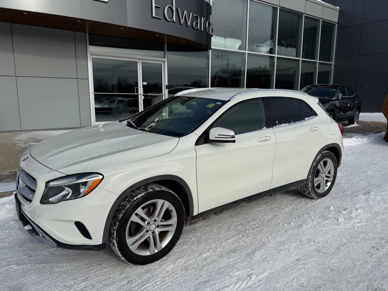 2015 Mercedes-Benz GLA-Class Base GLA 250 4dr All-Wheel Drive 4MATIC Photo