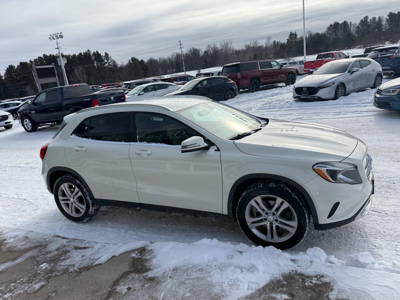 2015 Mercedes-Benz GLA-Class Base GLA 250 4dr All-Wheel Drive 4MATIC Photo