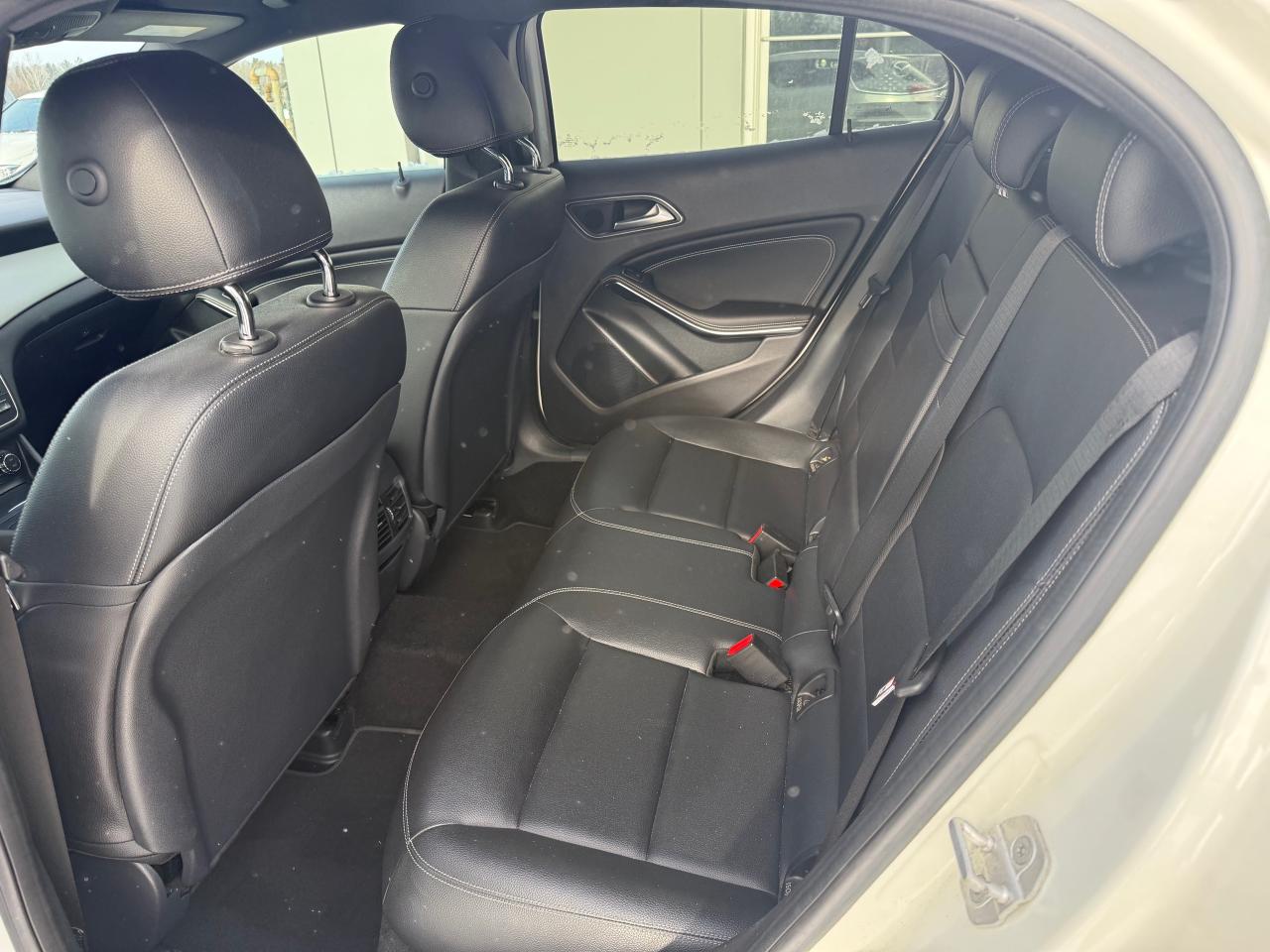 2015 Mercedes-Benz GLA-Class Base GLA 250 4dr All-Wheel Drive 4MATIC Photo