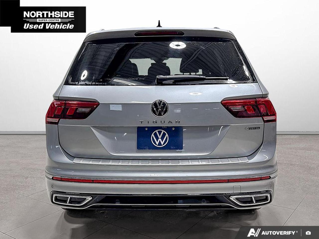 2023 Volkswagen Tiguan Highline R-LINE 4dr All-wheel Drive 4MOTION Photo