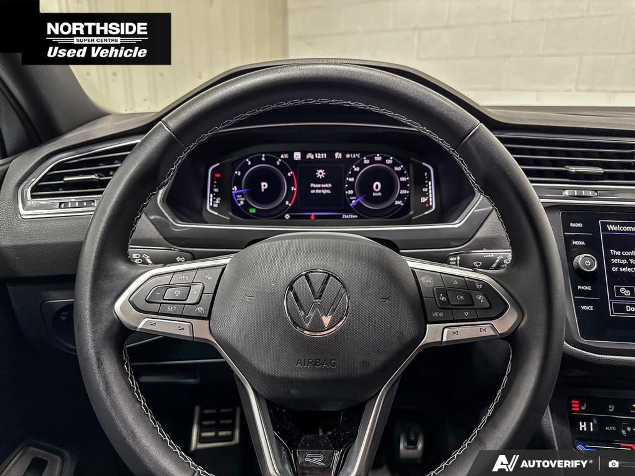 2023 Volkswagen Tiguan Highline R-LINE 4dr All-wheel Drive 4MOTION Photo