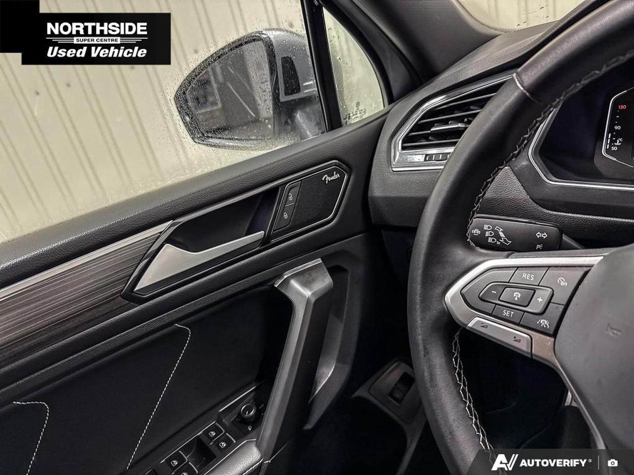 2023 Volkswagen Tiguan Highline R-LINE 4dr All-wheel Drive 4MOTION Photo