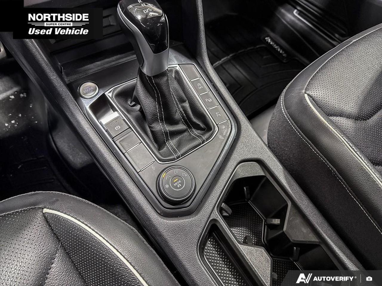 2023 Volkswagen Tiguan Highline R-LINE 4dr All-wheel Drive 4MOTION Photo