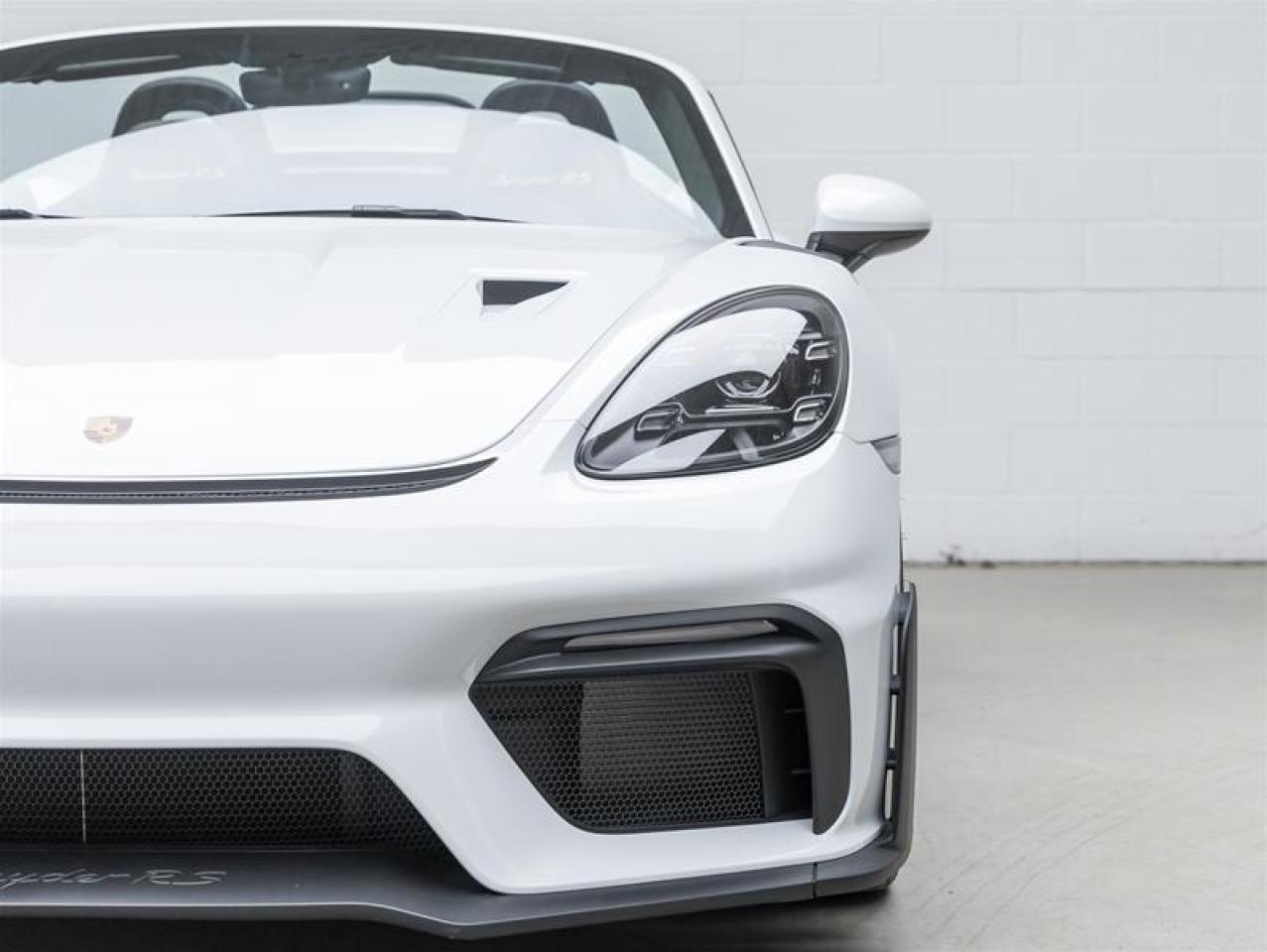 2025 Porsche 718 Spyder  Photo