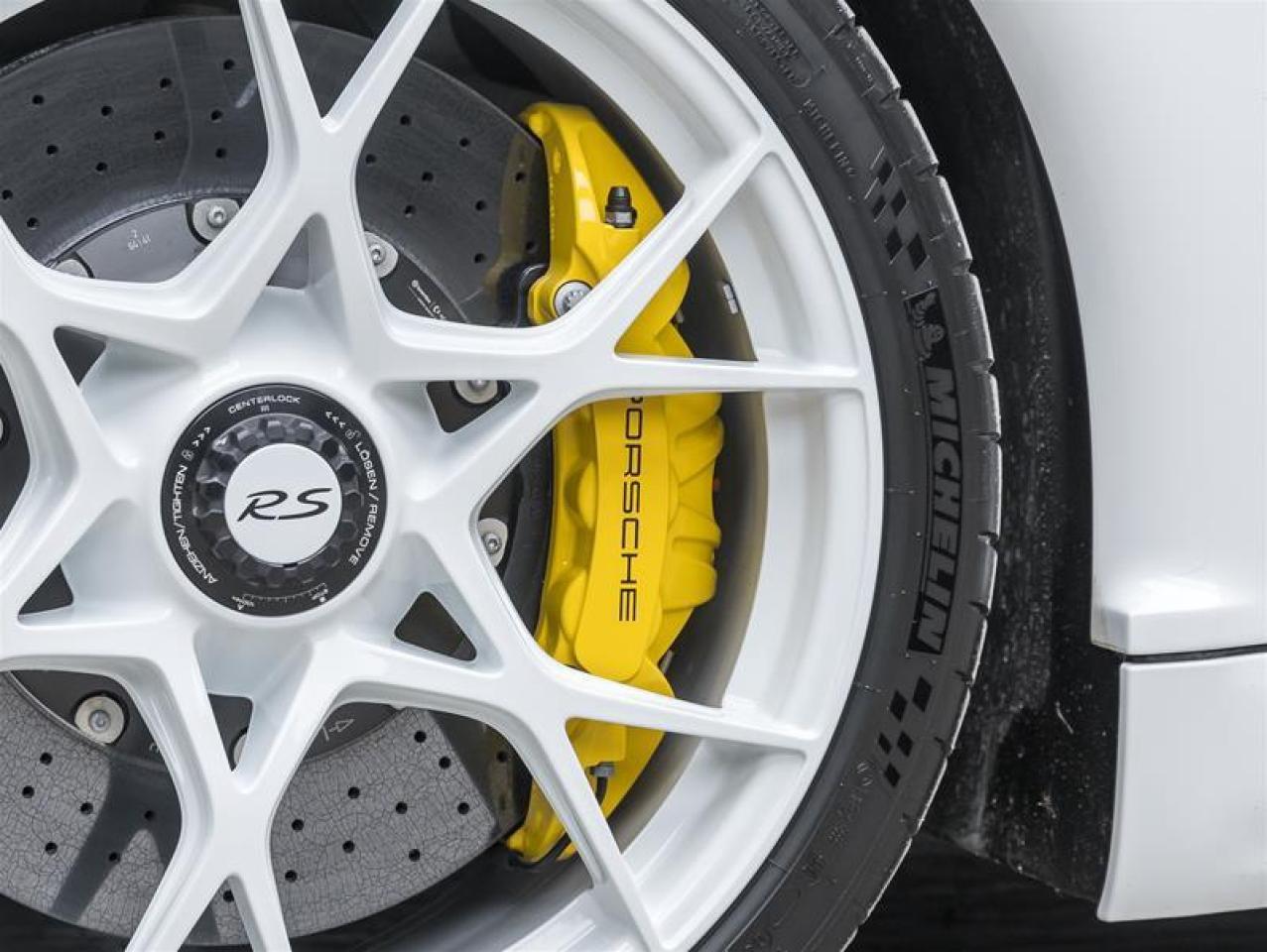 2025 Porsche 718 Spyder  Photo