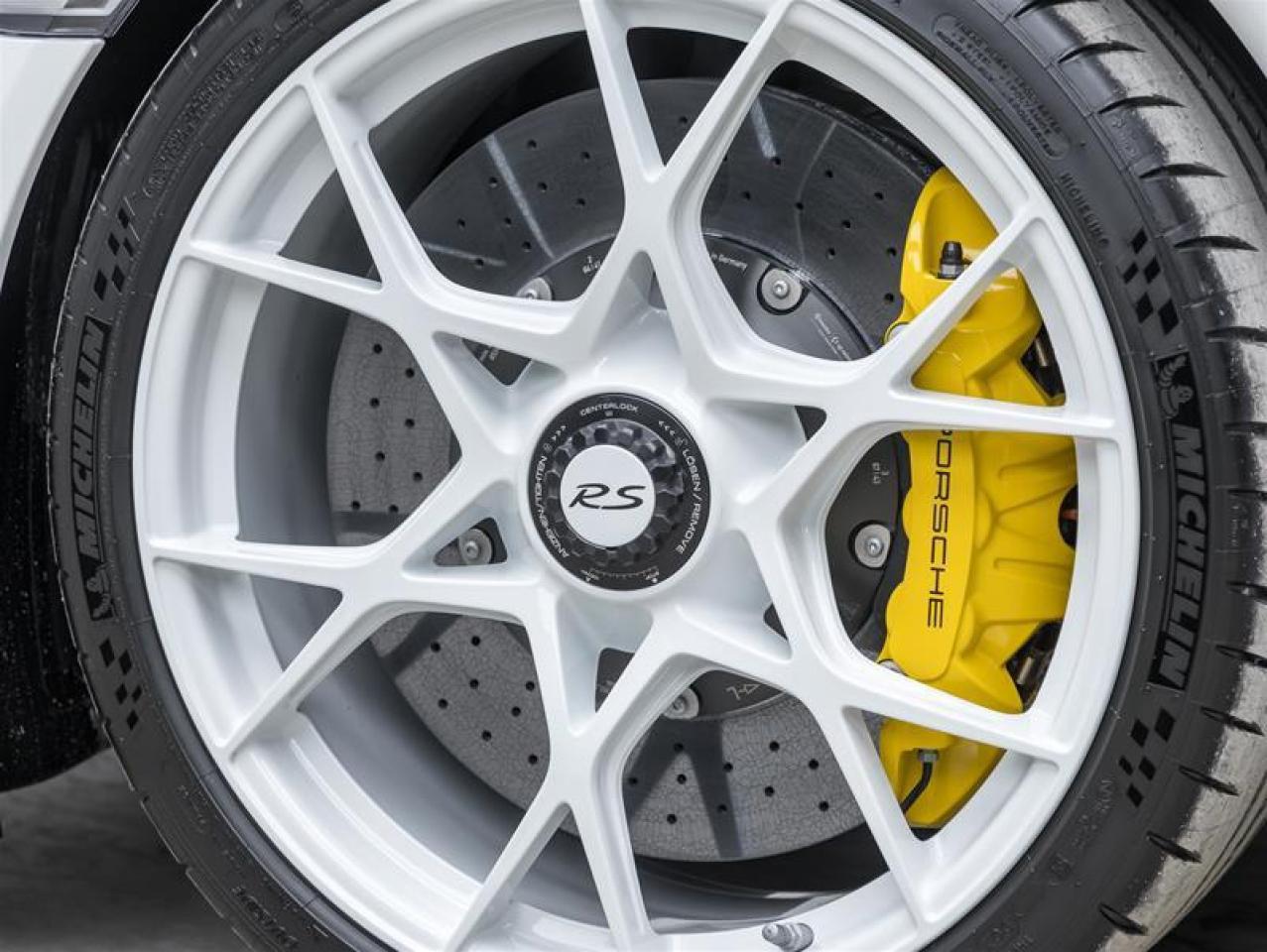 2025 Porsche 718 Spyder  Photo