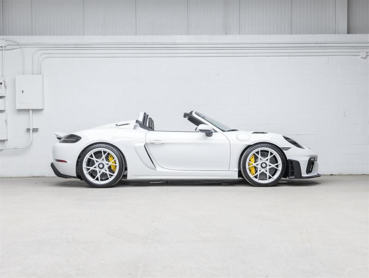 2025 Porsche 718 Spyder  Photo