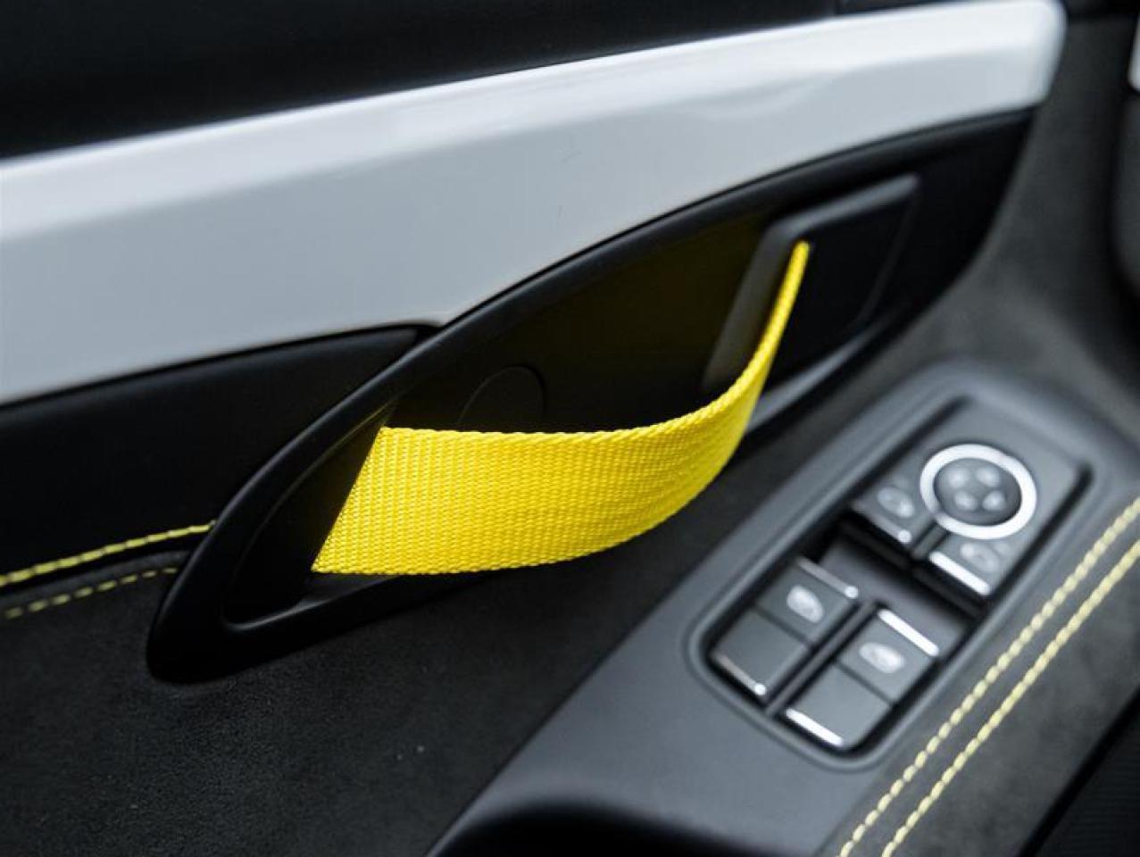 2025 Porsche 718 Spyder  Photo