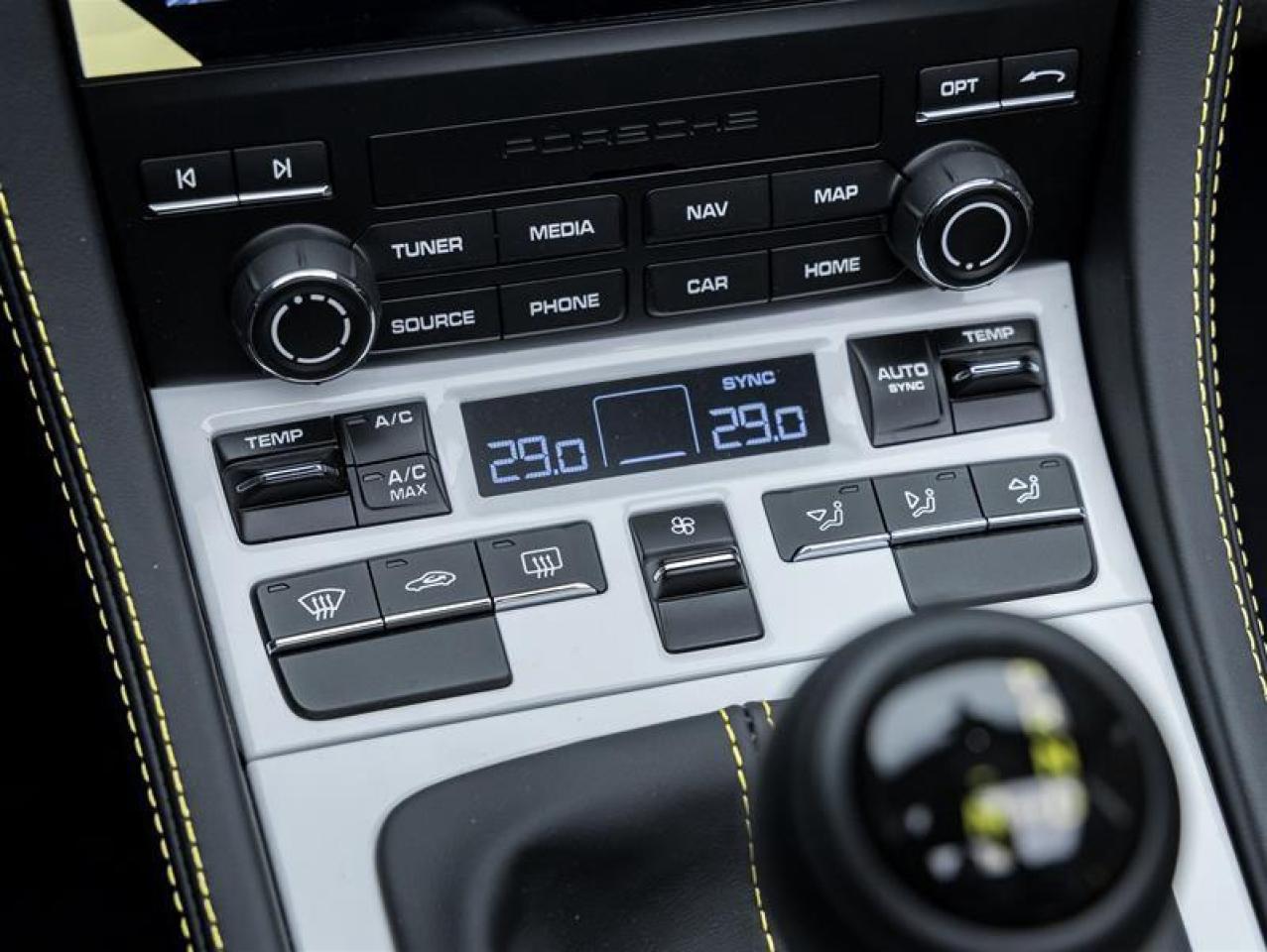 2025 Porsche 718 Spyder  Photo