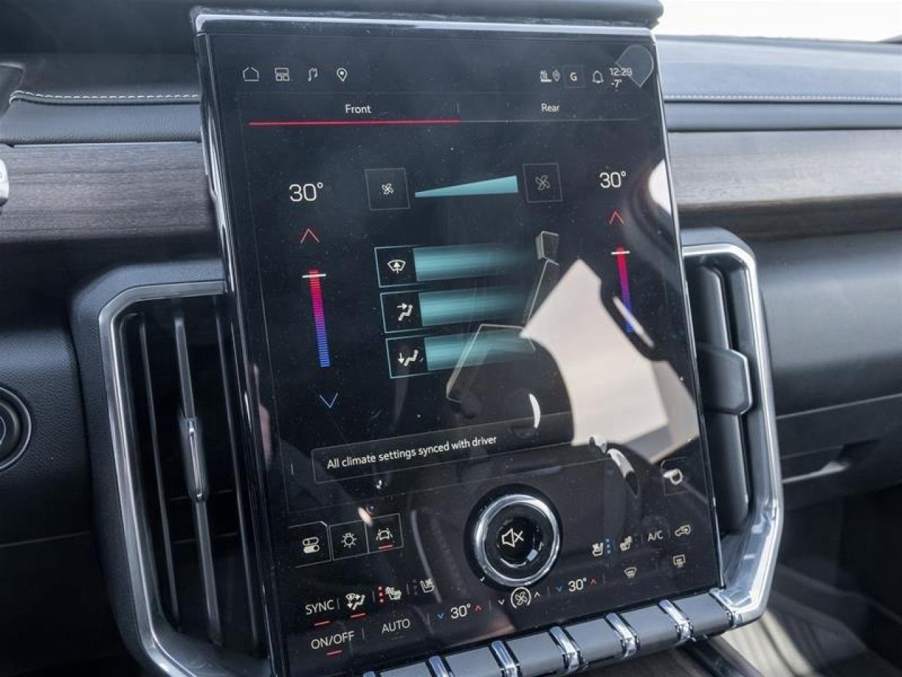 2026 GMC Acadia Denali Ultimate 4dr All-Wheel Drive Photo