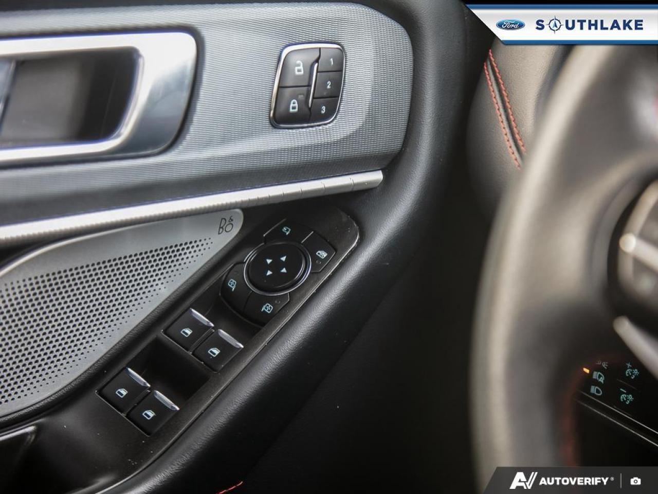 2025 Ford Explorer ST 4dr 4x4 Photo