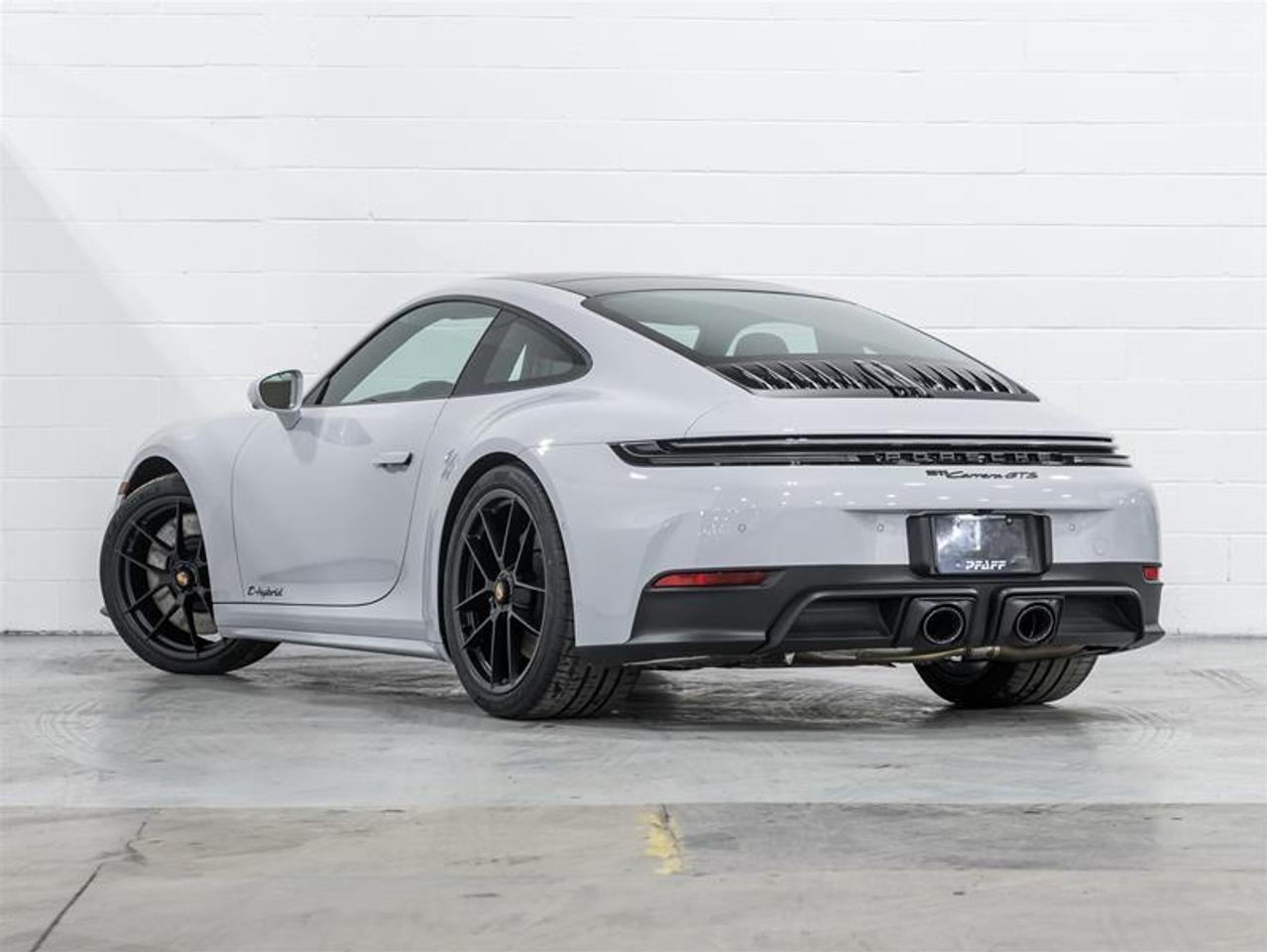 2026 Porsche 911  Photo
