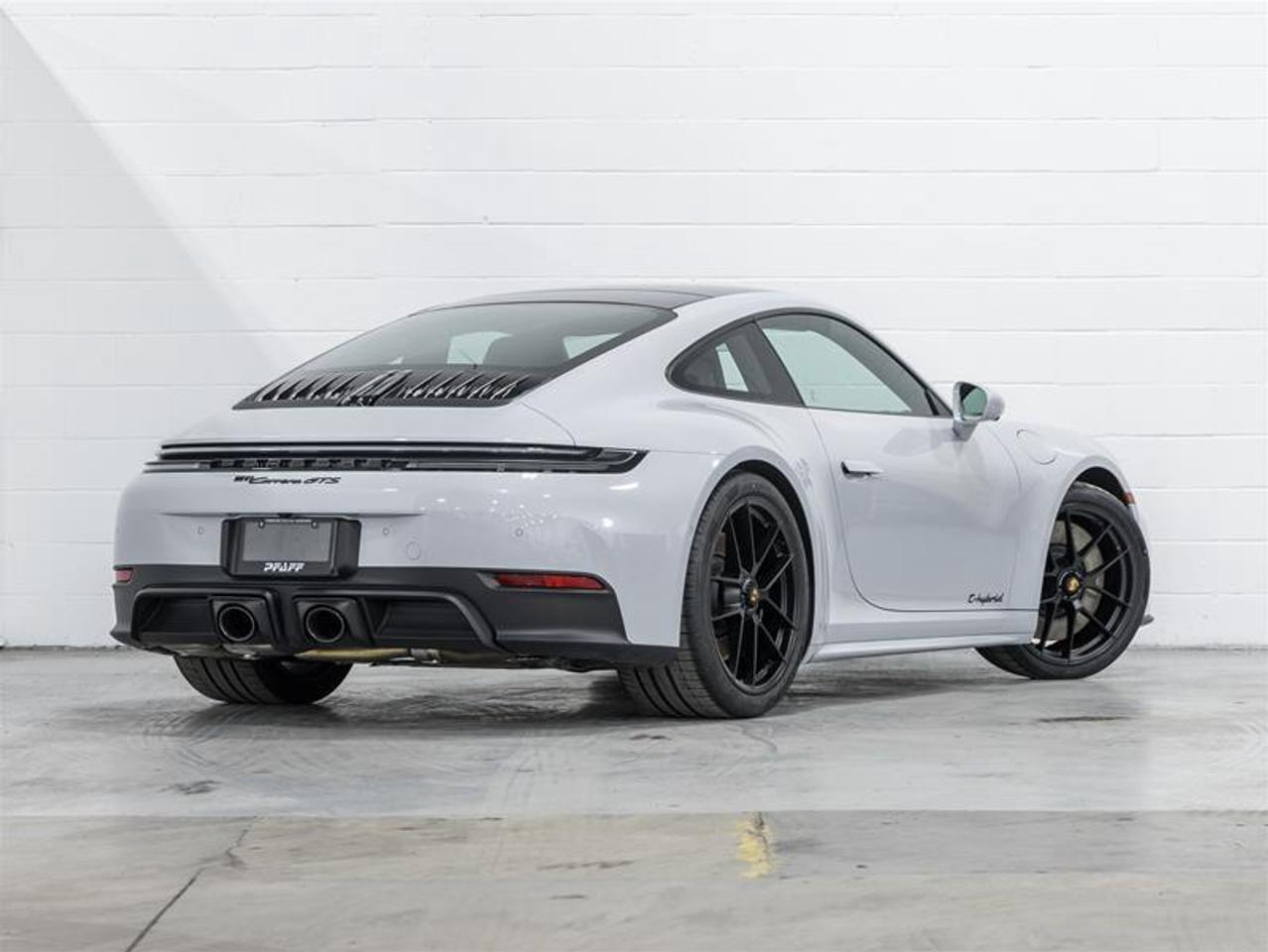 2026 Porsche 911  Photo