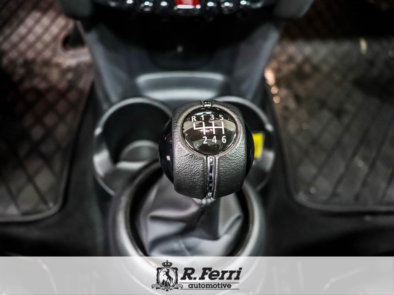 2022 MINI 3 Door Cooper 2dr Hatchback Photo