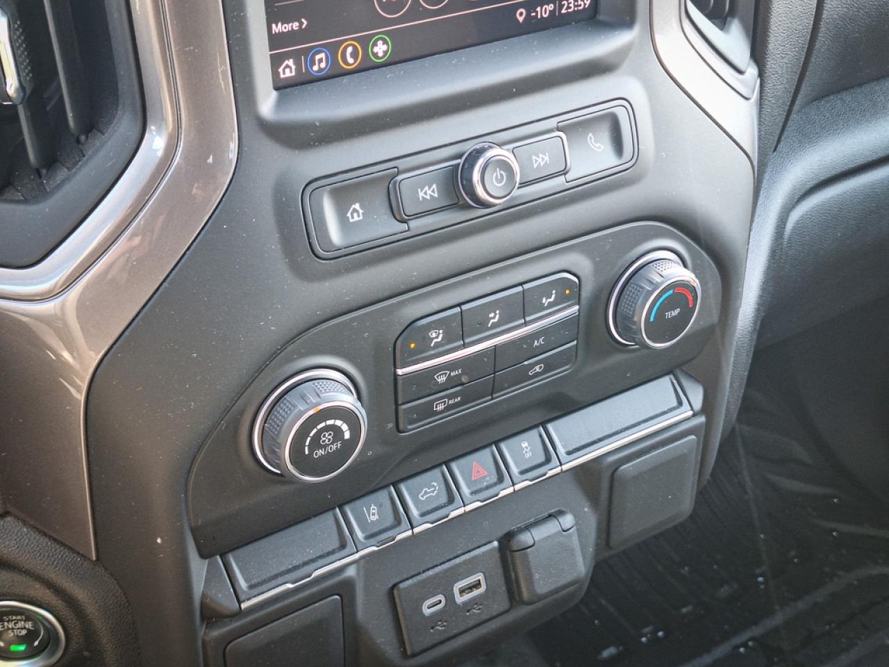 2024 Chevrolet SILVERADO 2500HD  Photo