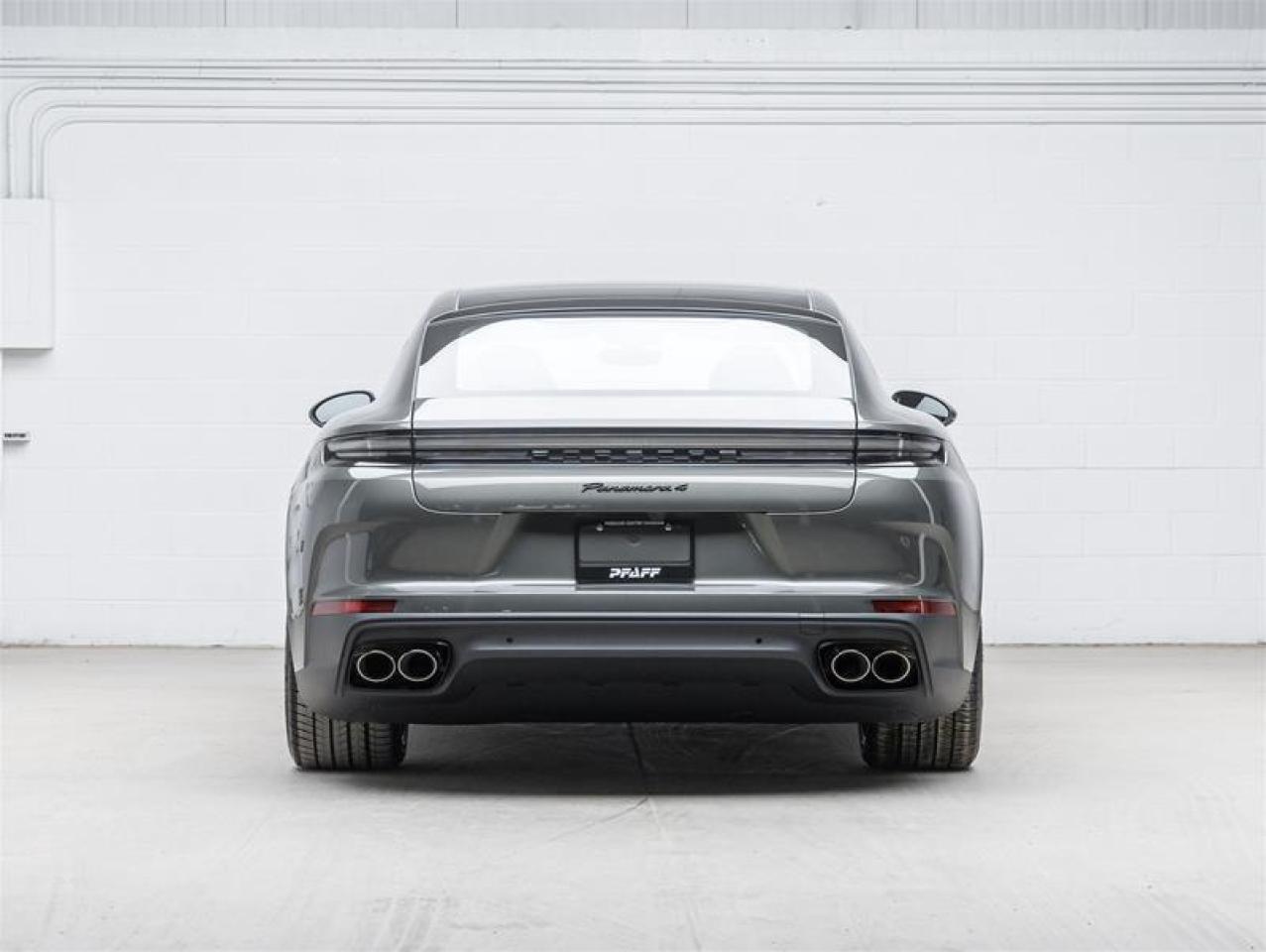 2026 Porsche Panamera  Photo