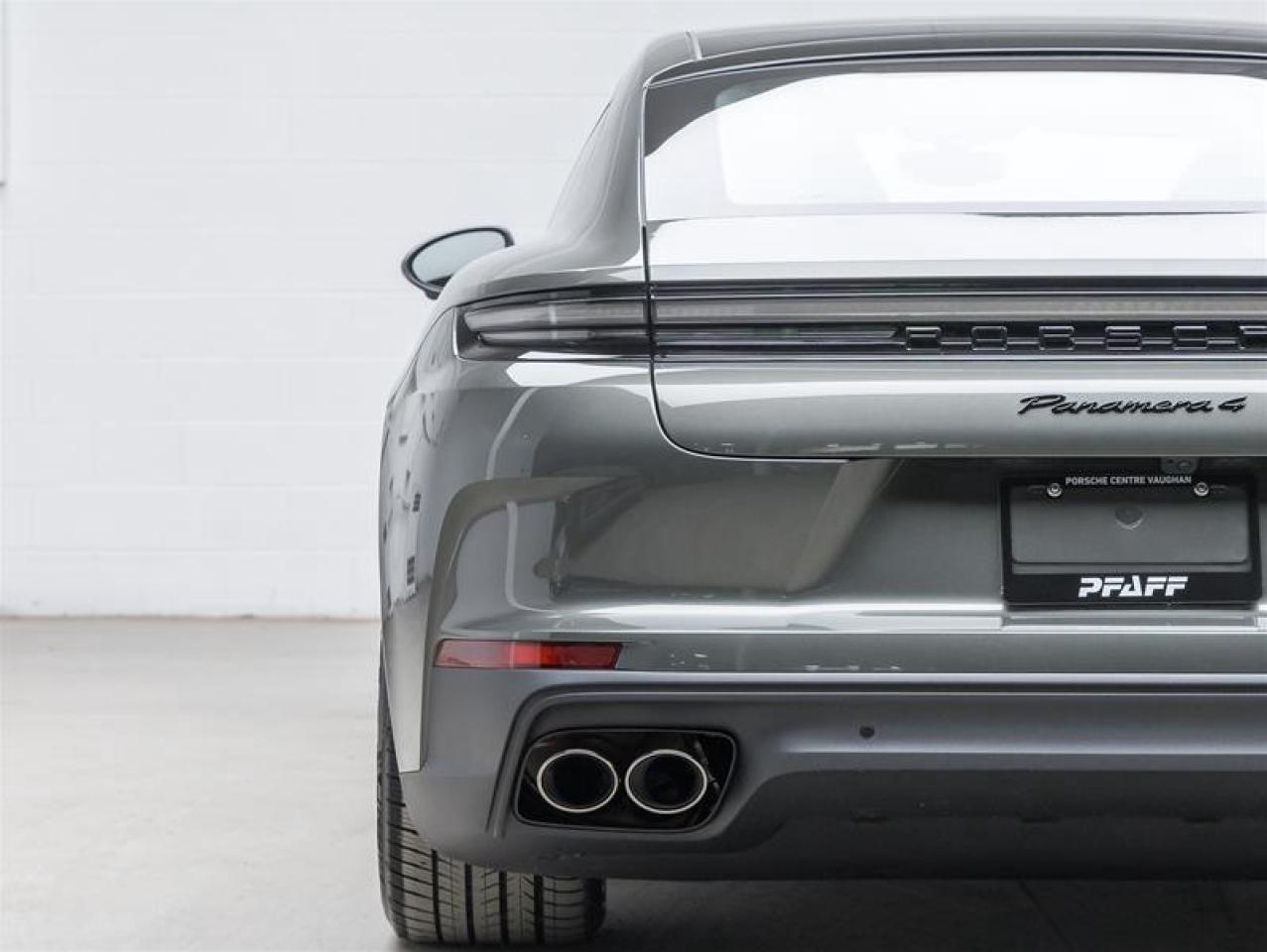 2026 Porsche Panamera  Photo