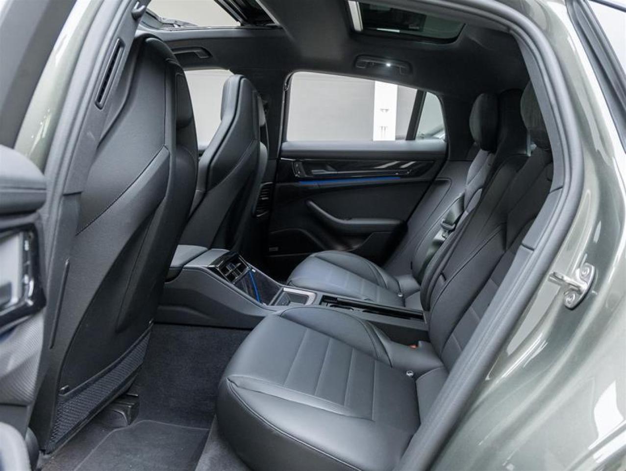 2026 Porsche Panamera  Photo