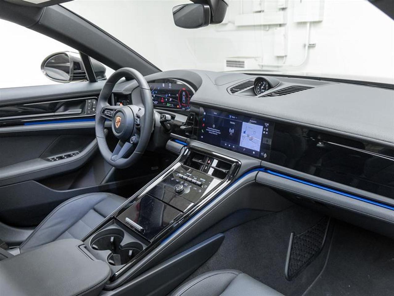 2026 Porsche Panamera  Photo